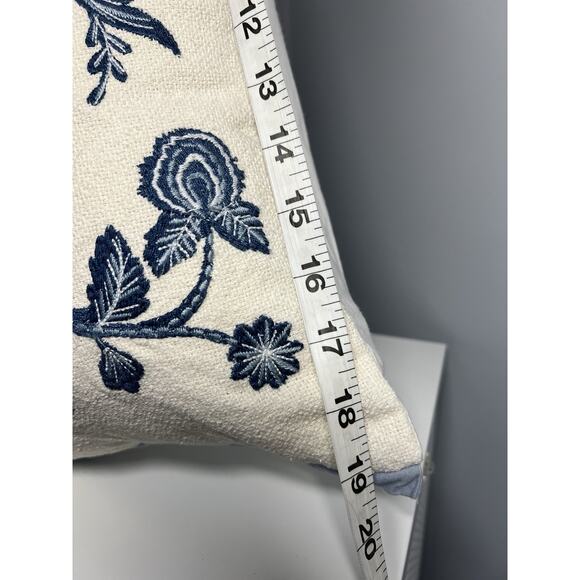 Pier 1 Imports Throw Pillows Set of 2 Embroidered Floral 12 x 19 - Picture 9 of 9